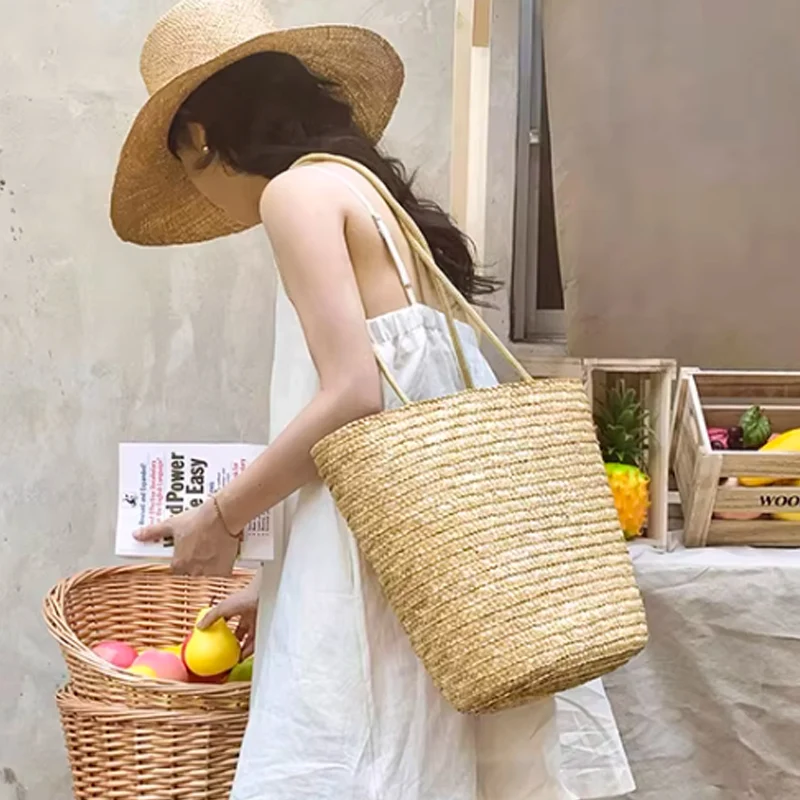 

2026 New Straw Woven Bag for Women's Summer Beach Vacation Beach Woven Bag Large Capacity Shoulder Bag Straw Woven Bucket Bag