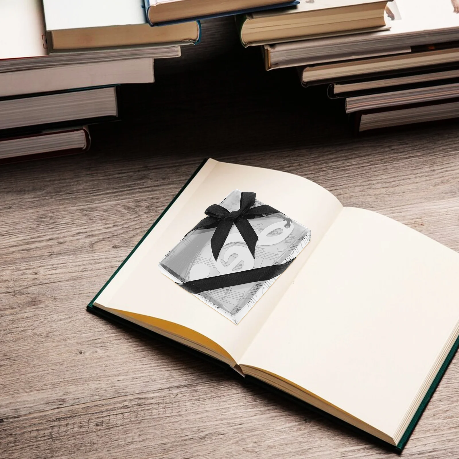 

Sunflower Bookmark Stainless Steel Tassel Elegant Hollowout Design Book Lover Gift Music Party Favors Vintage Decorative