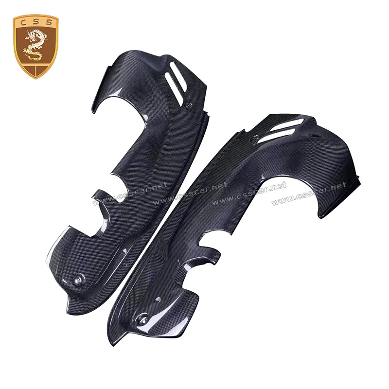 

Комплект внутренней отделки двигателя из сухого карбона (оригинальный OEM) для Ferrari 488 GTB Spider 15-19: накладка на капот, внутренняя рама двигателя, панель