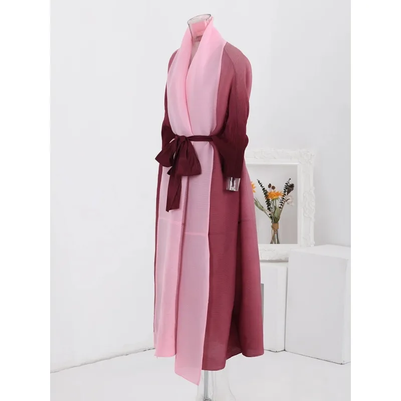 YUDX Miyake Fashion Gradient Pleated Trench Coat Women Bat Sleeve Scarf Collar Long Windbreaker Loose Clothing 2024 New