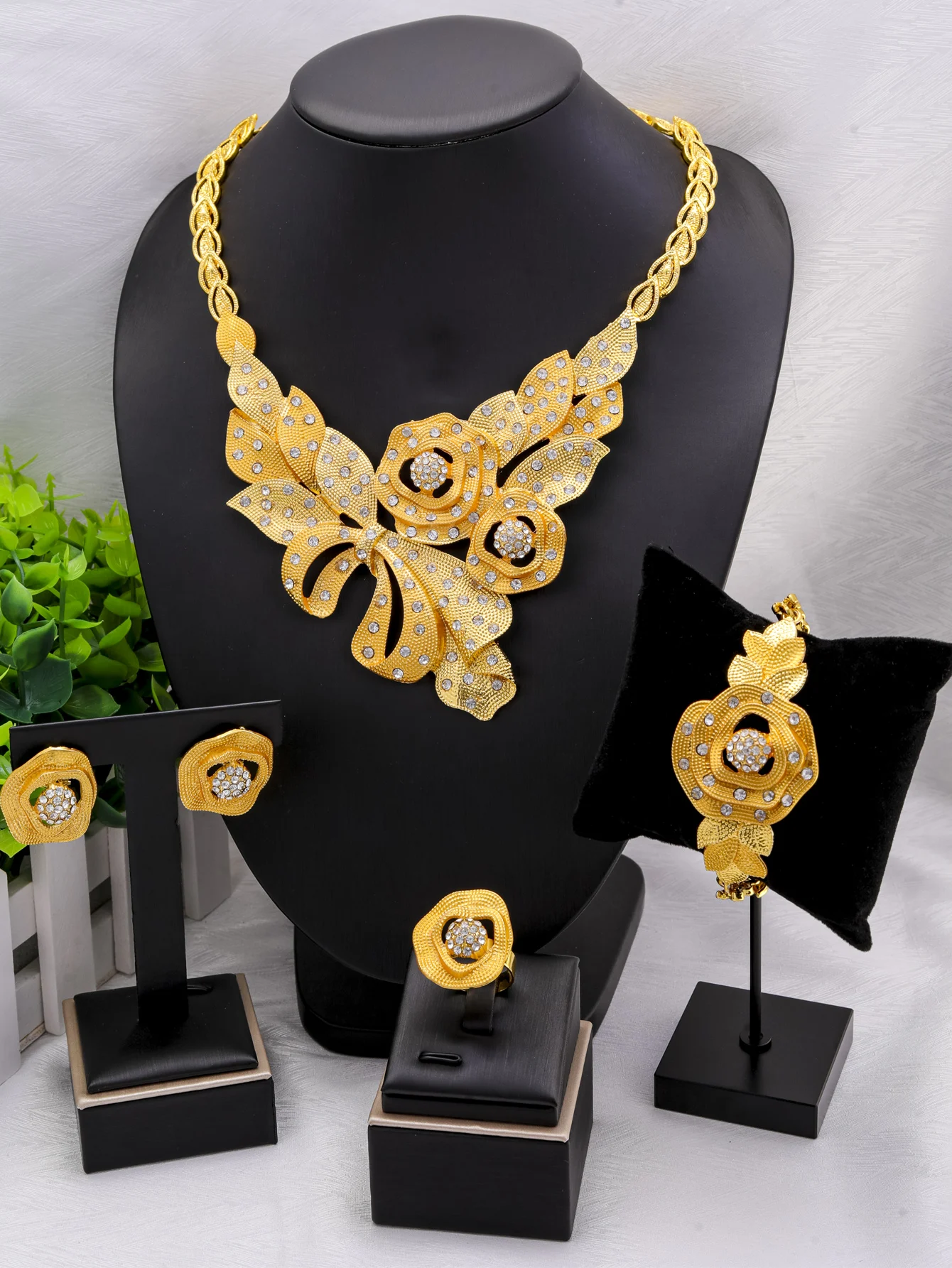 

African Jewelry Set For Women High Quality 24K Gold Plated Dubai Jewelry Necklace Earring Ring Bracelet Trending