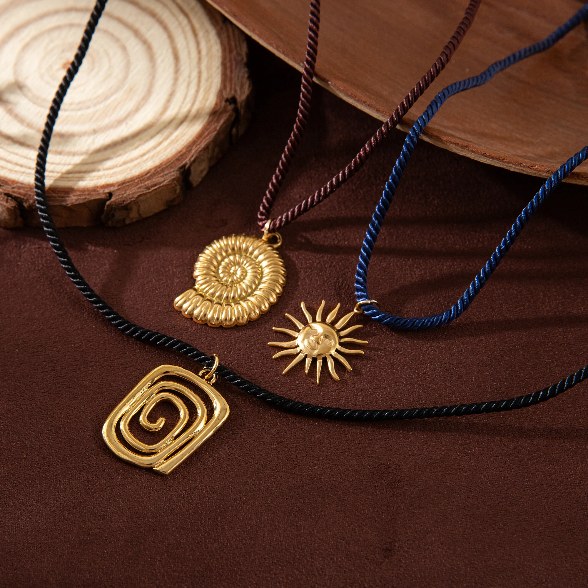 

Ocean Style Beach Vacation Conch Abstract Sun Rope Chain Trend Ladies Charm Necklaces