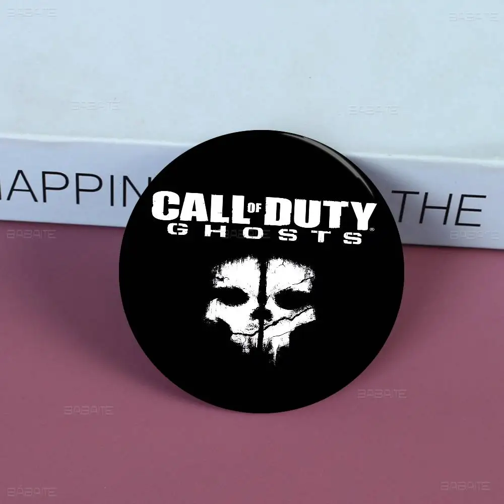 نداء الواجب الفيلم الكلاسيكي 58 مللي متر اليدوية بروش الكرتون تأثيري شارة على ظهره مجوهرات اكسسوارات هدايا #4