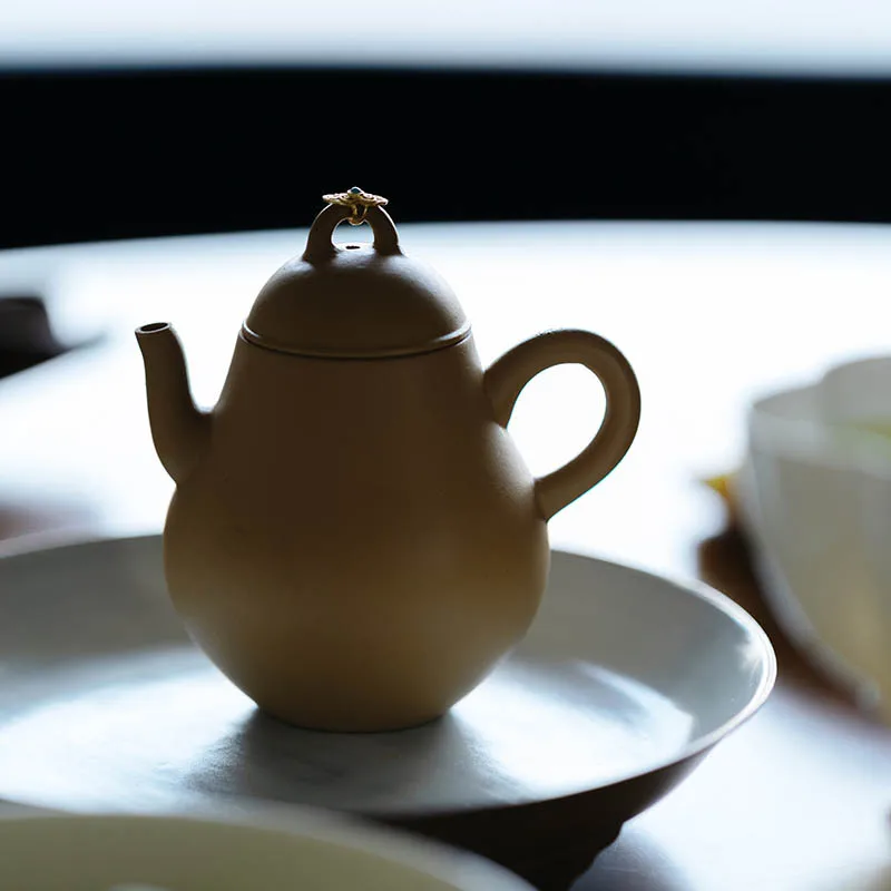 Fully Handcrafted Brown Clay With Drip Filter Japanese Retro Style Single Pot For Home Use Original Kung Fu Teapot