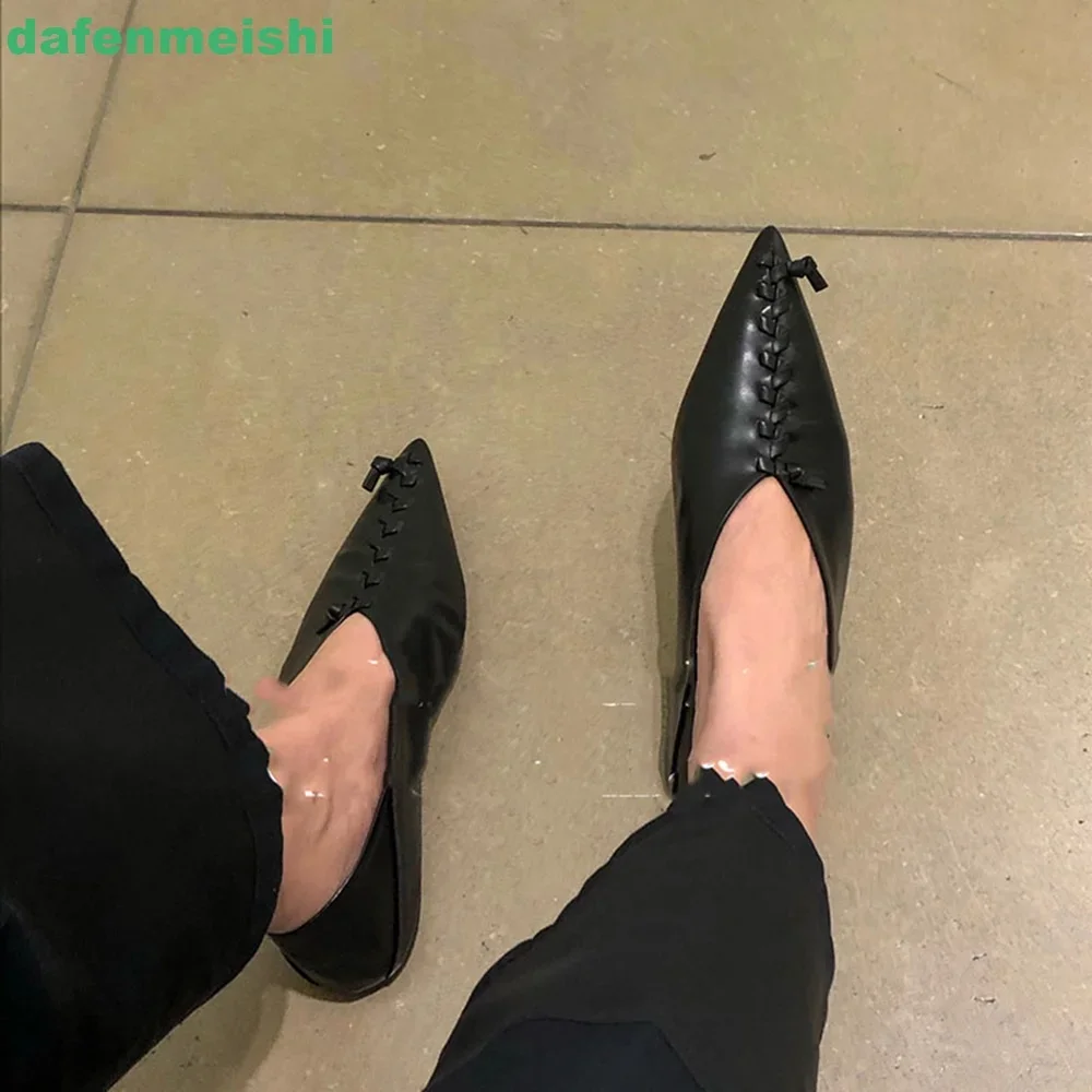 

Gold Pointed Woven Flat Shoes for Women 2025 Autumn New Soft Leather Slippers Ladies Slip On Fashion Shoes Black/gold/white