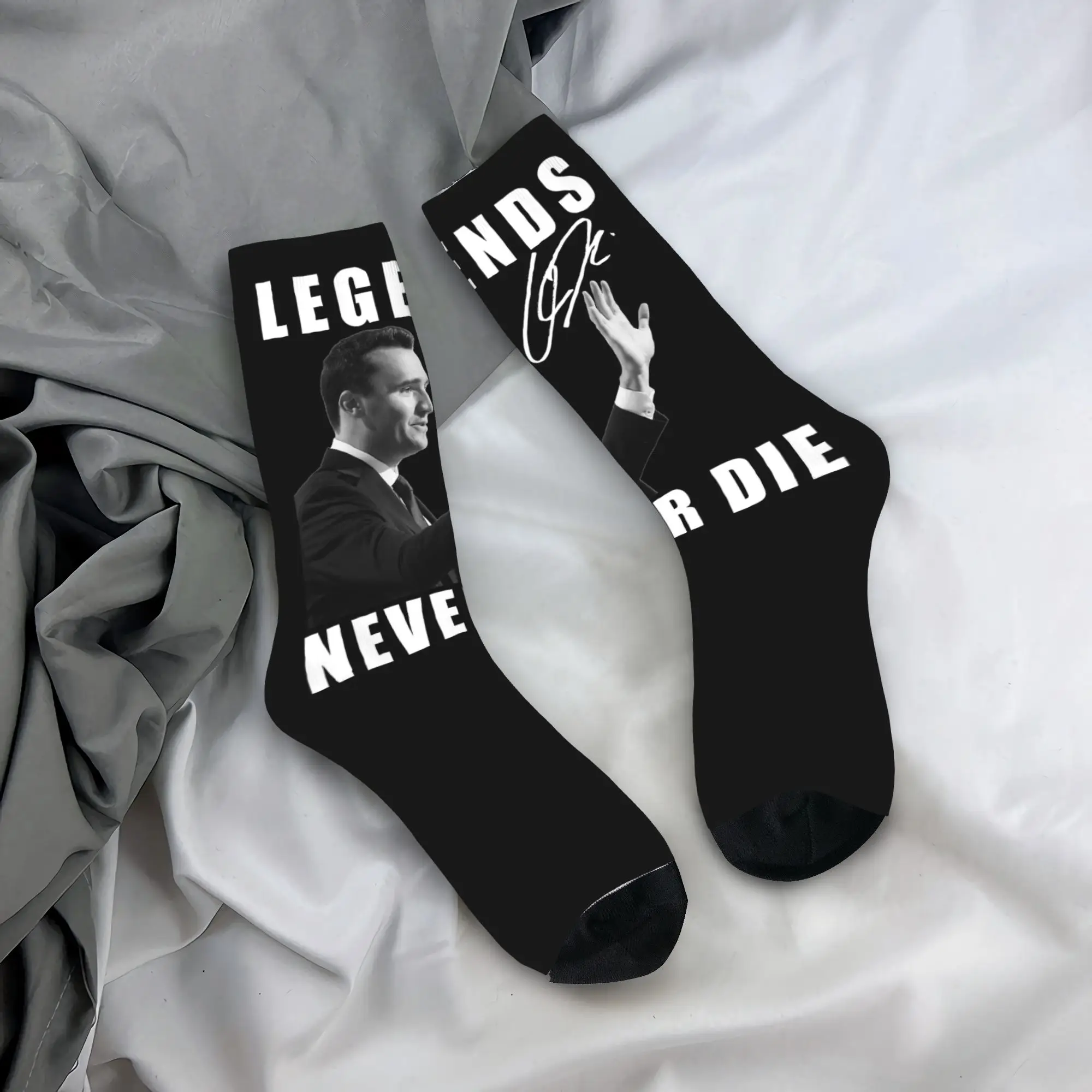 

Модные мужские носки, повседневные легенды Never Die Charlie Kirk, фирменные носки, женские носки из полиэстера, весна-лето, осень-зима