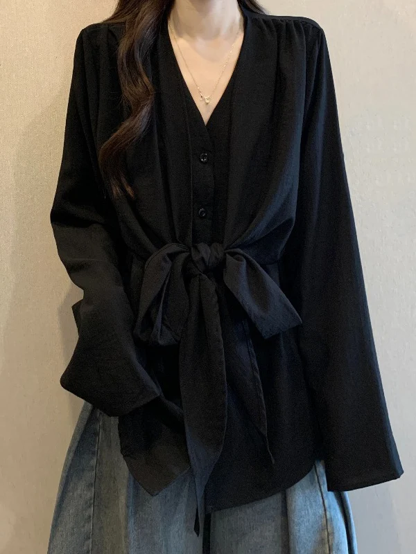 

Elegant Black V-Neck Long Sleeve Shirt Women's plus Size Frock with Waist-Cinching Detail Korean Style Commute Fashion
