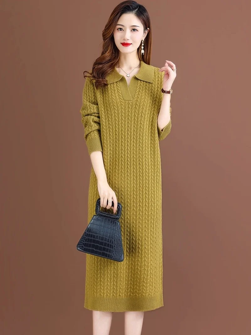 سترة فستان المرأة التلبيب سميكة العجين المقلي التقلبات الخريف والشتاء جديد بلون فضفاض ميدي القاع الحياكة فستان w1506