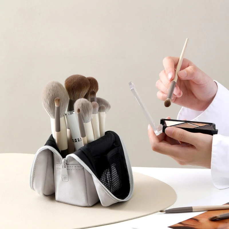 

New makeup brush storage bag portable travel cosmetic brush bag eyebrow pencil eye brush storage pouch