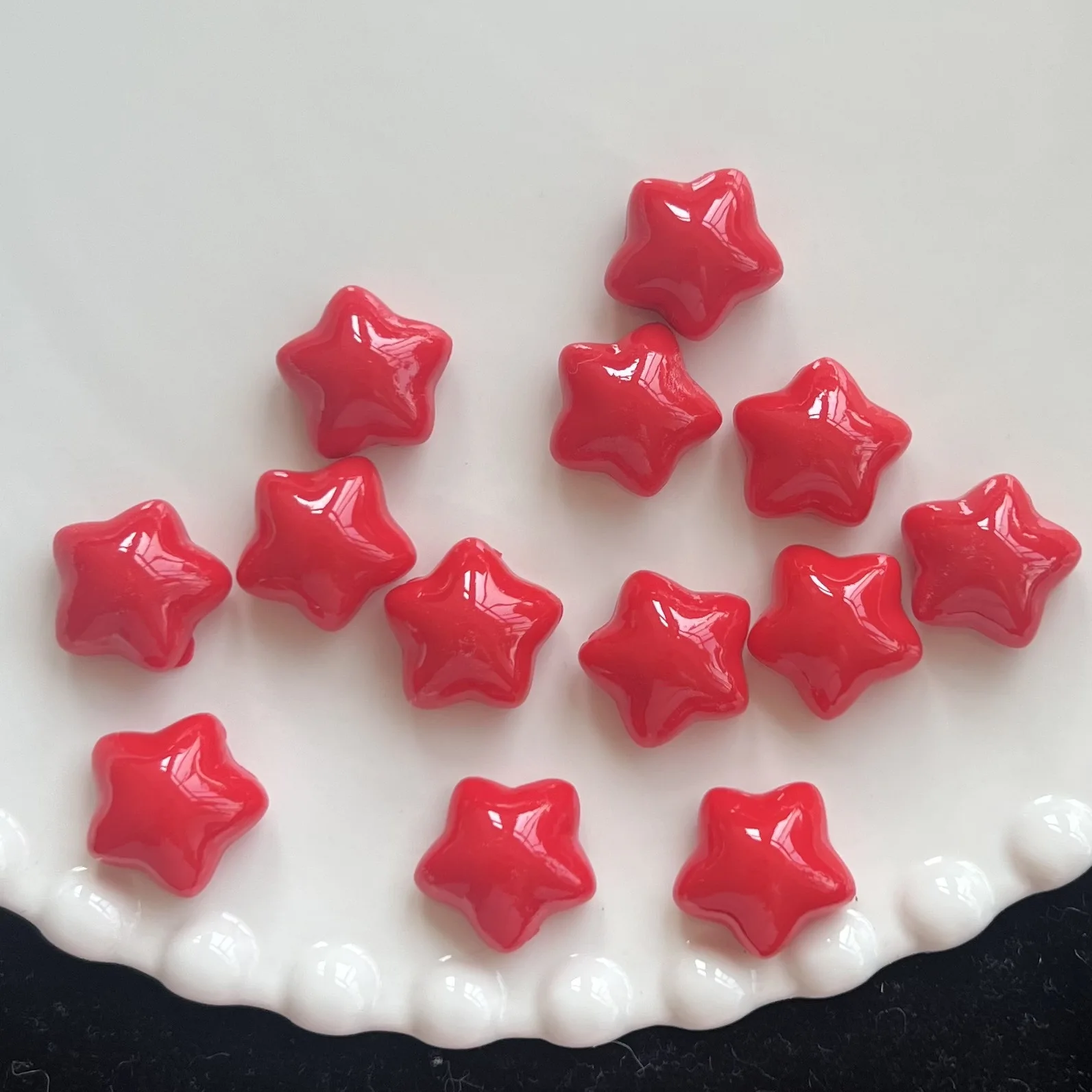 

5pcs Small Mini Star Angola Red Pentagram Autumn and Winter Versatile Headdress Accessories Mobile Phone Case Accessories Hole S