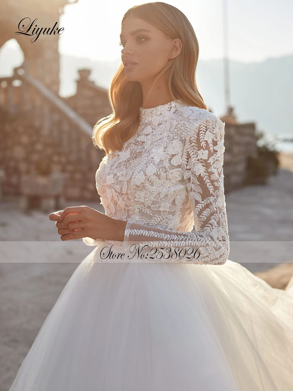 Liyuke Adorned With Shiny Floral Lace High Collar A-Line Wedding Dress Chic Sliky Tulle And Embroidery Lace Bridal Gowns