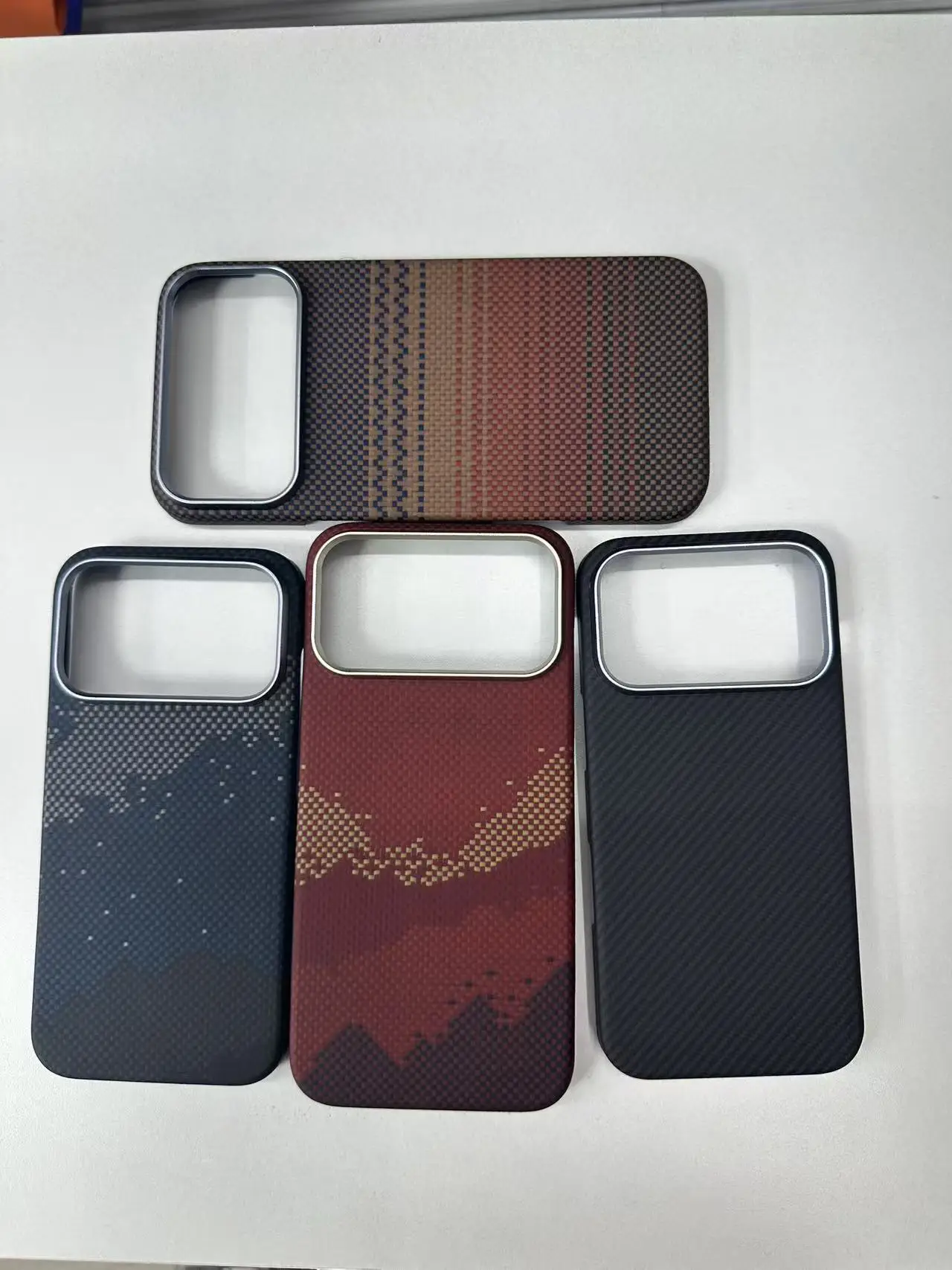 

Совместим с Magsafe из углеродного волокна для IPhone 17 Pro Max, защитный арамидный чехол для объектива для IPhone 17 Pro, магнитный чехол