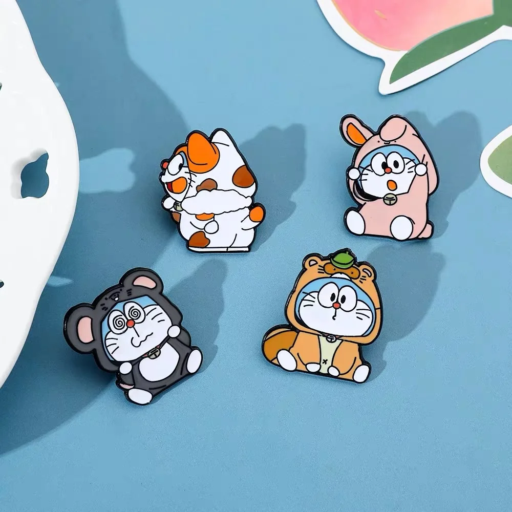 Juego de 4 pines de Doraemon para mochilas, broches, insignias, broche Kawaii para ropa, regalos de joyería para amigos, insignia de gato robot