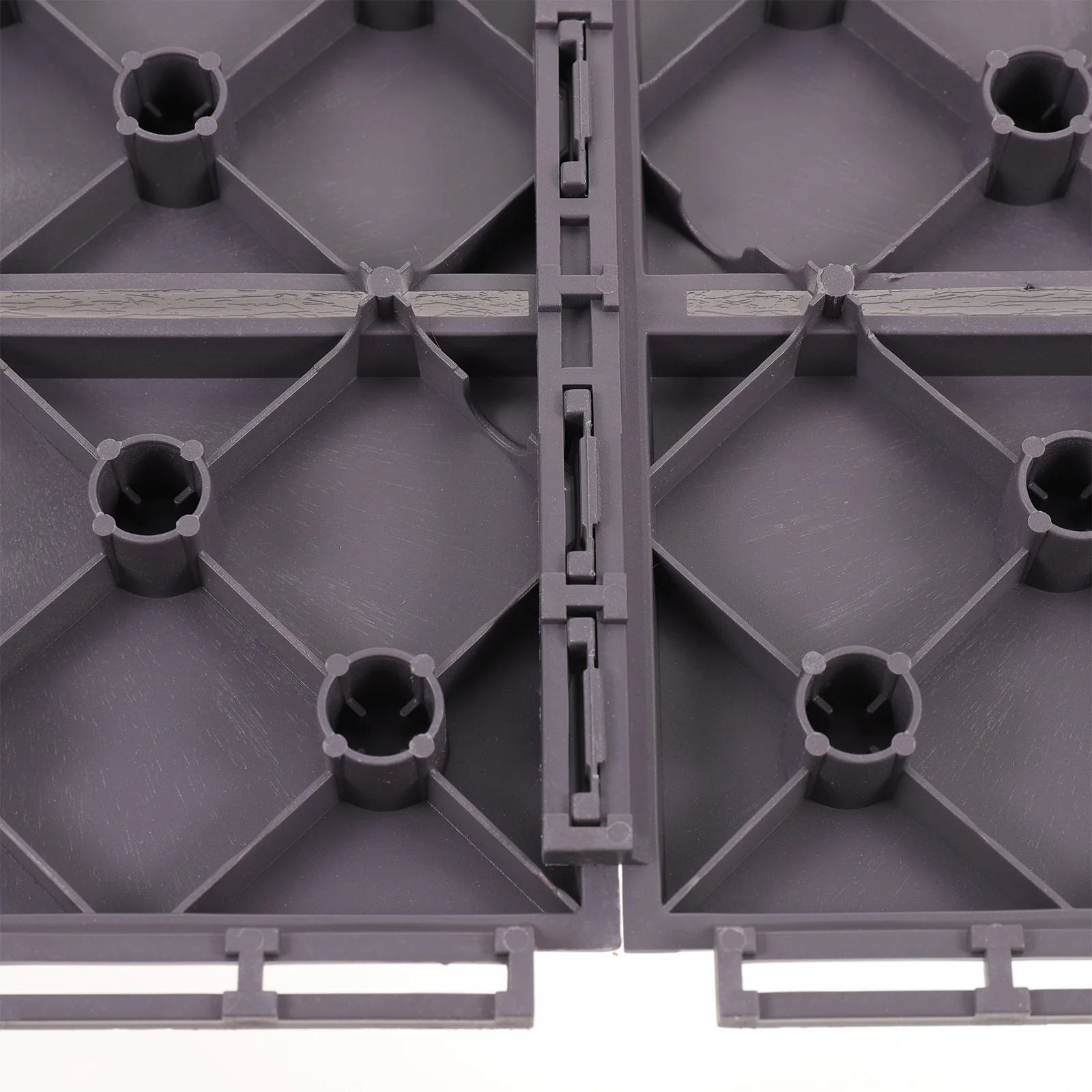 4 قطعة بلاط سطح السفينة البلاستيكية المتشابكة للأرضيات لحديقة الشرفة بلاط سطح السفينة غطاء الأرضيات الخارجية مقاومة للاهتراء حماية من الأشعة فوق البنفسجية