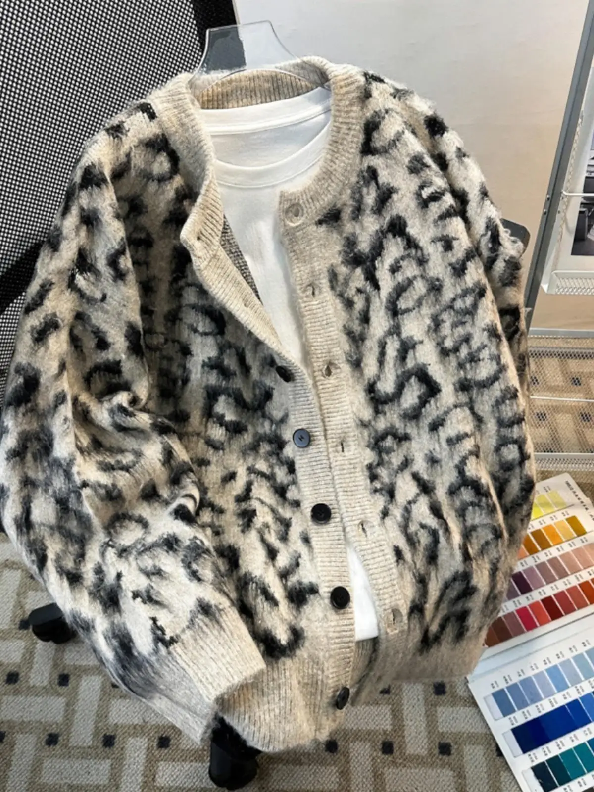 

Модный свободный вязаный свитер с леопардовым принтом для мужчин, осенне-зимняя норковая верхняя одежда Cleanfit American Sle Jaet