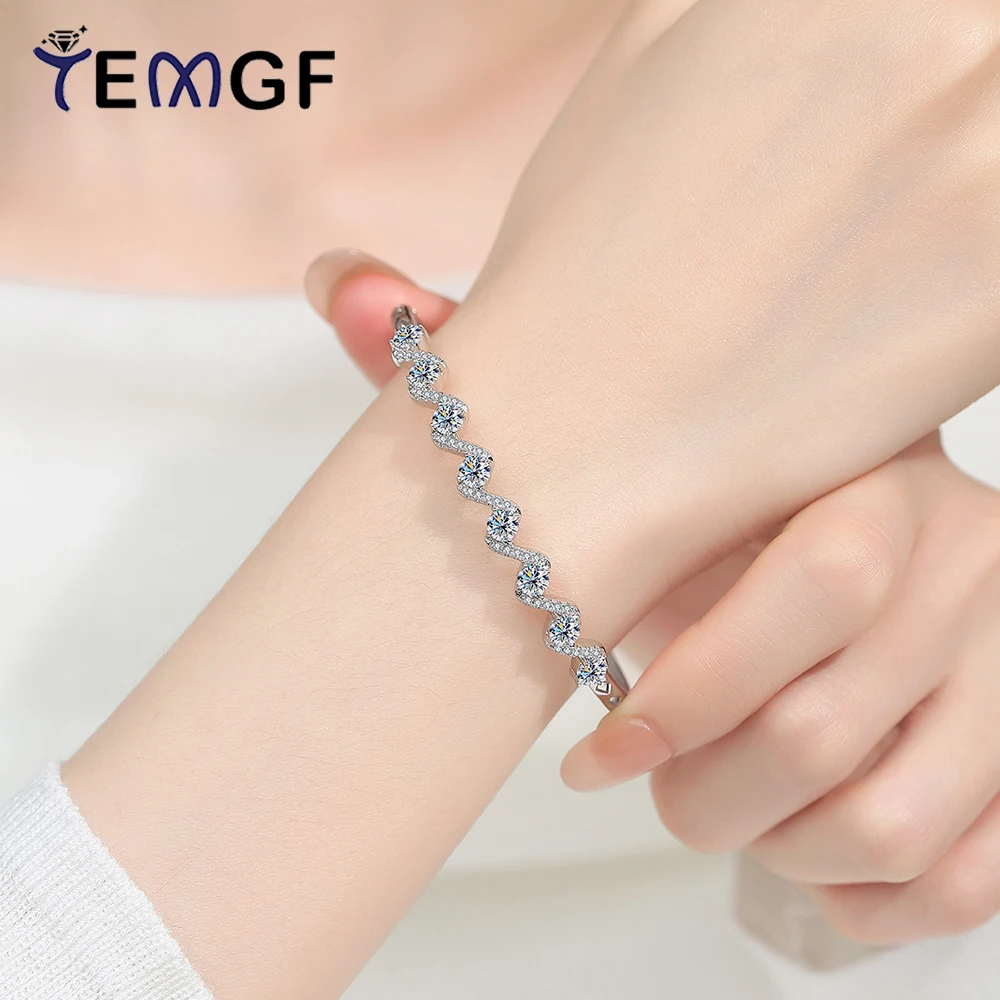

TEMGF 4mm Zircon/Moissanite Bangle for Women 925 Sterling Silver Wave Bracelet Snap-fit Design Wrist Fine Jewelry Gifts 2.4CT