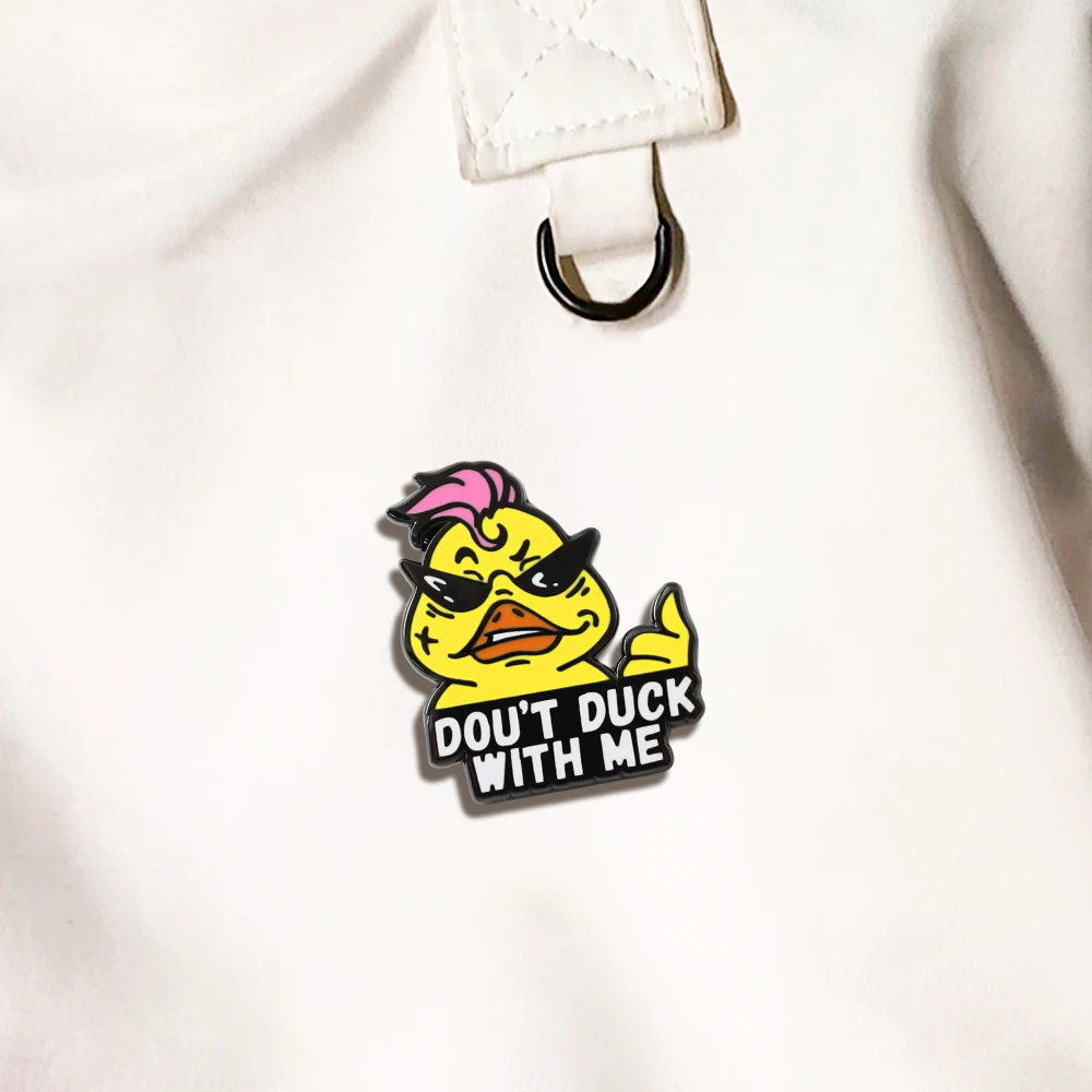 Coole Angry Duck „Don't Duck With Me“ Brosche Lustige Sonnenbrillen-Ente Anstecknadel Humorvolles Zitat Accessoires Modeschmuck Geschenk – Detail 11