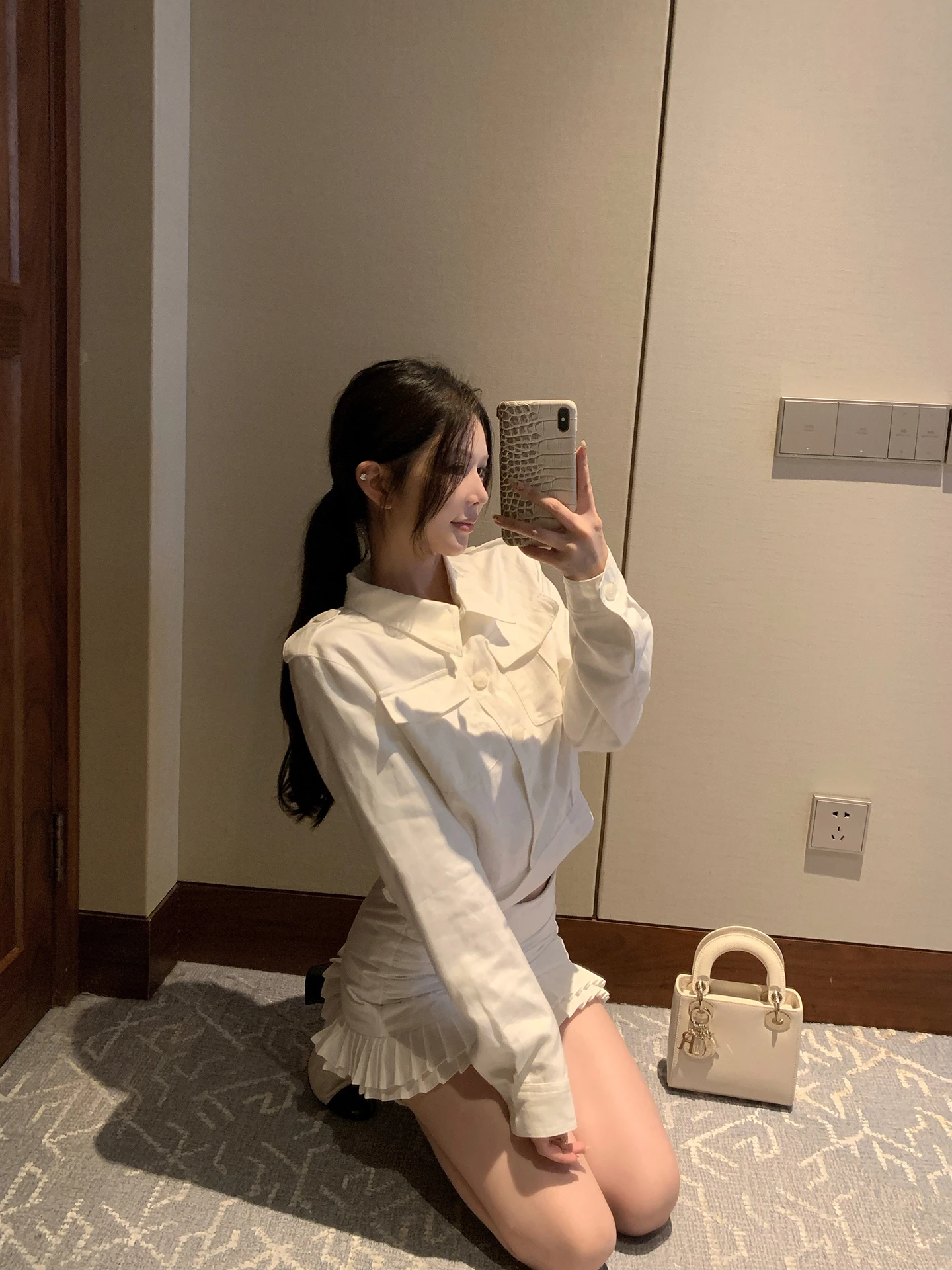 Sister Titi Short Jacket Women's Spring White  Linen Coat Stylish Commute Style Slim Fit Long Sleeve round Neck Button up