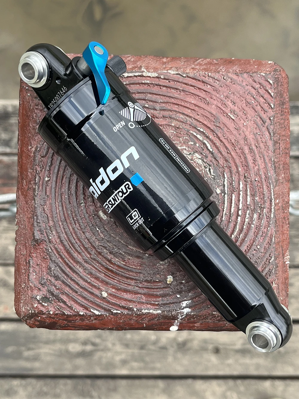 25 Neue SR SUNTOUR Stoßdämpfer für MTB 152/165/184/190mm XC Luftfederung – Detail 10
