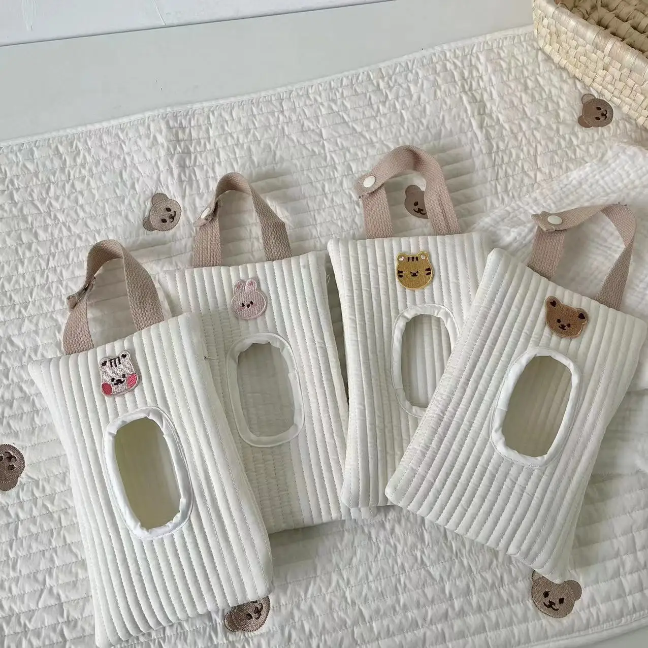 Portable Baby Tissue Box Wet Wipes Case Flip Cover Car Stroller Hanging Bag Paper Holder Storage Removable Napkin Storage Box view 2