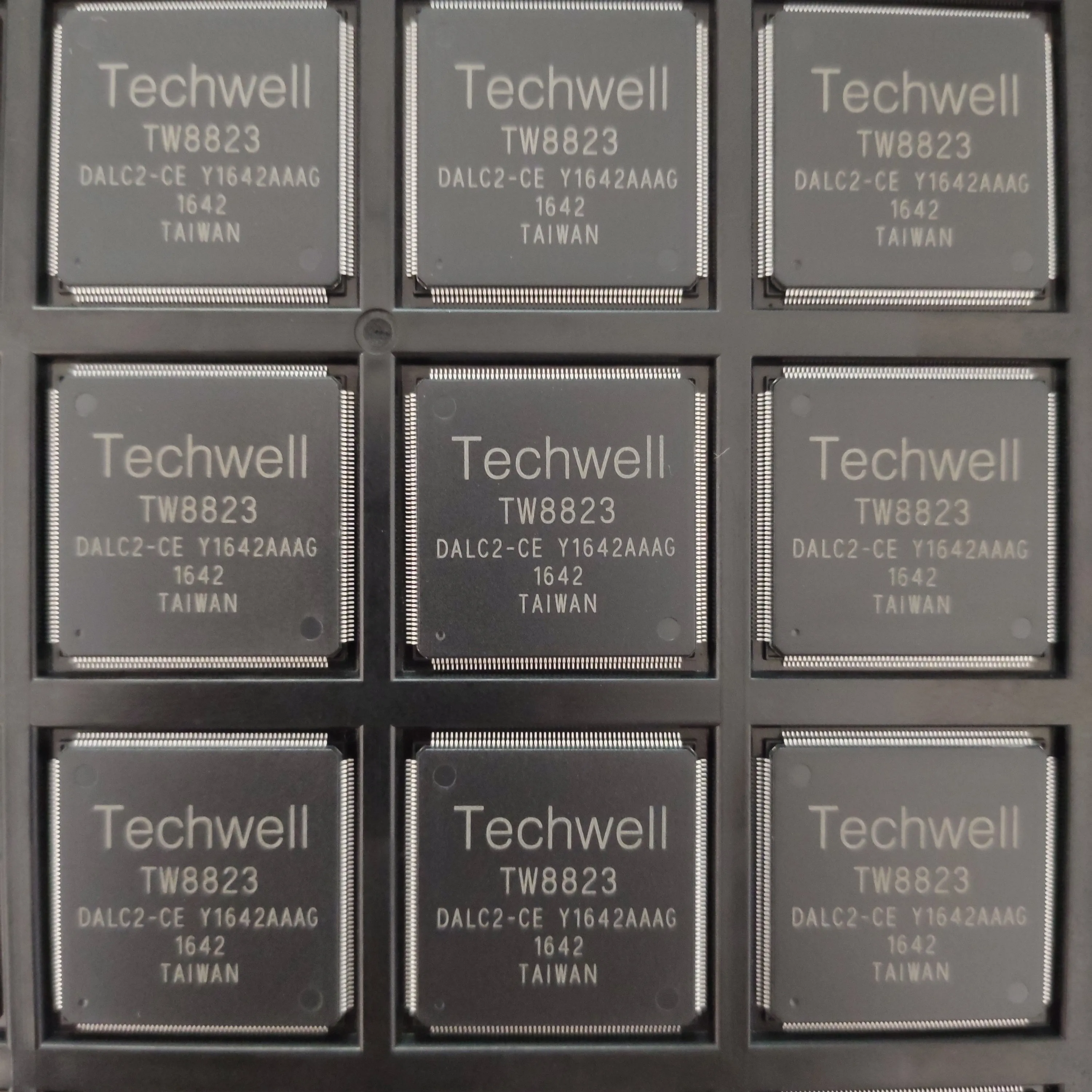 1~10pcs/lot TW8823-DALC2-CE TW8823-DALA3-GE QFP216 100% Brand New Original.