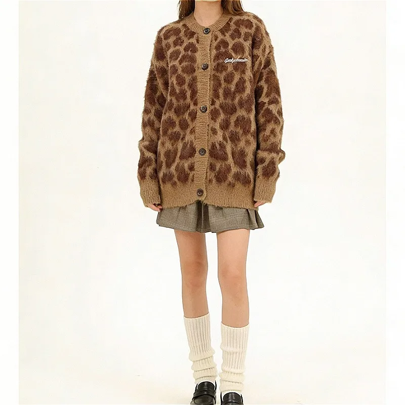 Fashionable and simple bestseller cardigan women's streetwear, retro and sweet round-neck casual knitted oversized sweater top