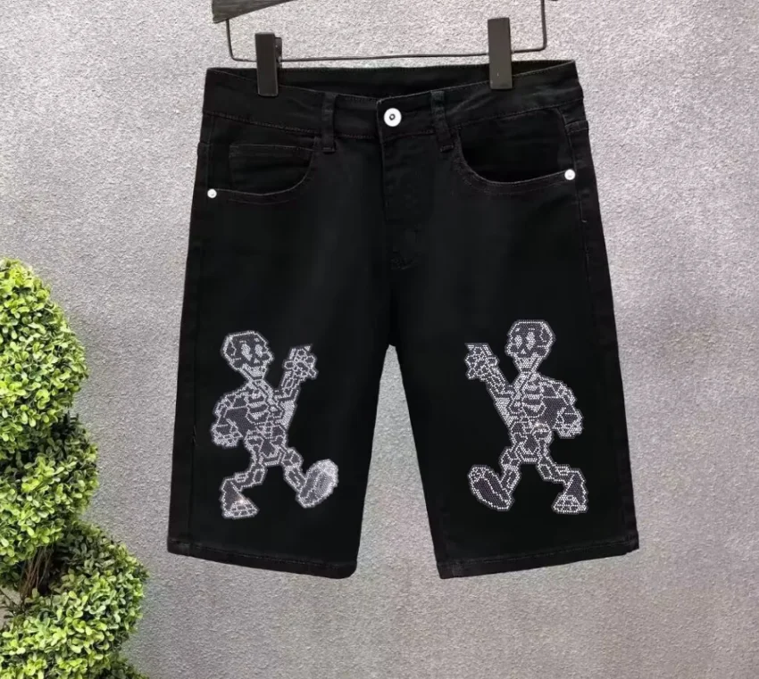 

Men's Rhinestone Denim Shorts - Stylish Distressed Design with Sparkling Rhinestone Accents
