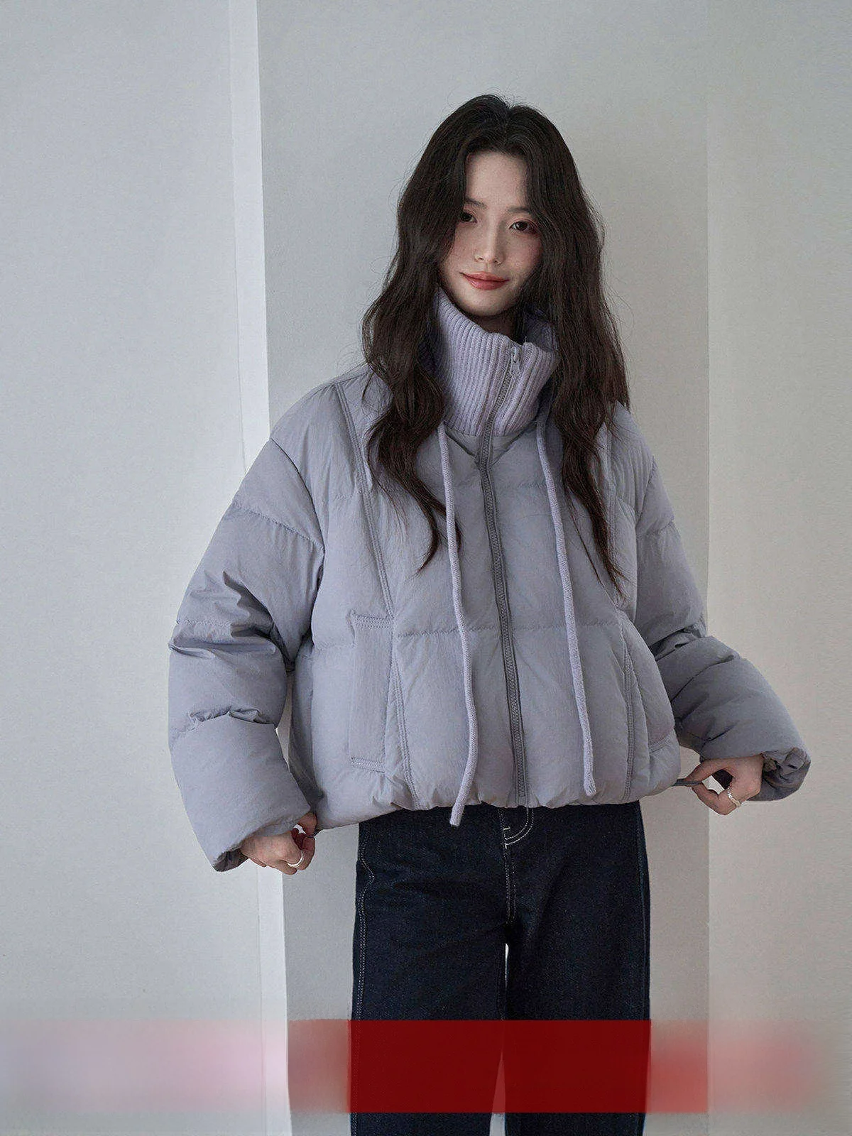 

Новая женская зимняя куртка MoZa: фиолетовый вязаный пуховик с воротником-стойкой, 90% белый пух, теплый, свободный крой, укороченная верхняя одежда