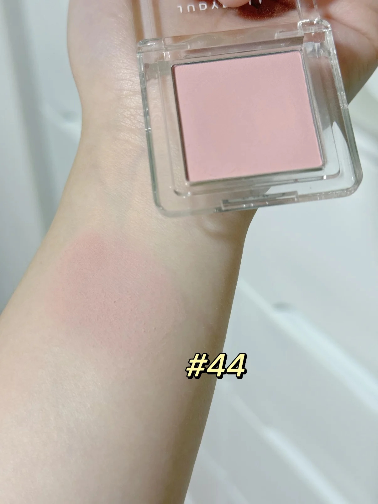 Judydoll Cheek Blush Disk Portable Matte Powder Silky Nude Multipurpose Cheek Blusher Roasted Natural Brighten Skin Tone Makeup - view 4