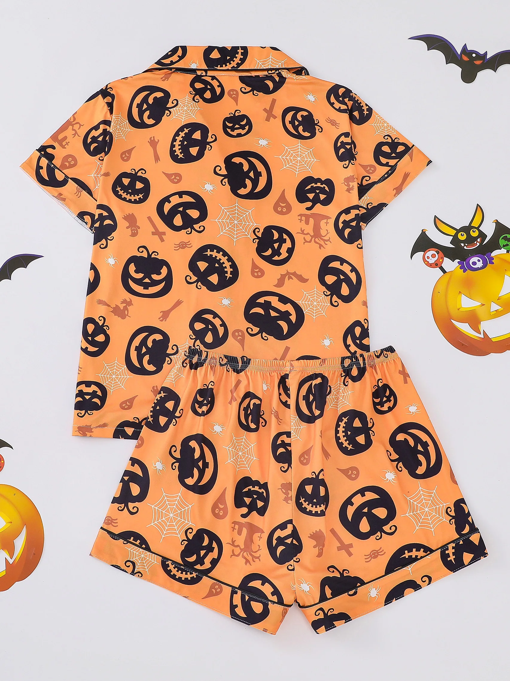 Halloween pumpkin bat print pajama set for women comfortable short-sleeved lapel top and baggy shorts loungewear for women