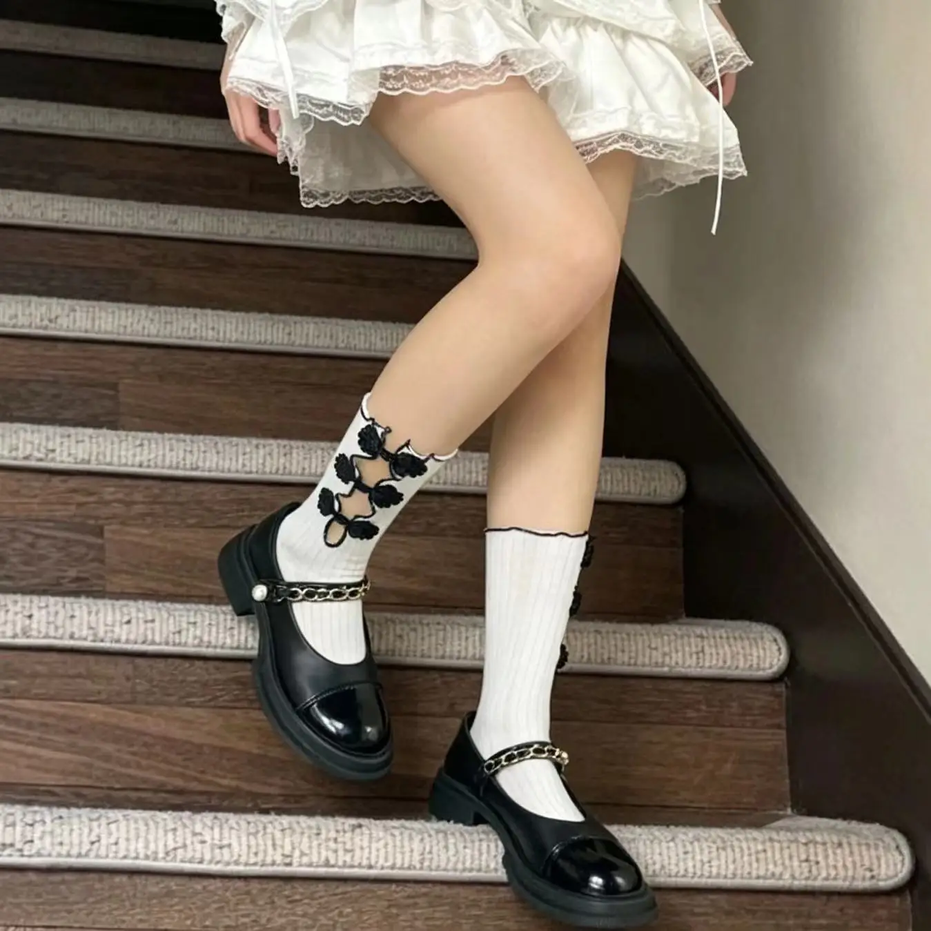 2027 New Fashion Y2K Spicy Girl Lolita Mid Calf Stack Socks Chinese Frog Button Cutout Layered Lace Women Hosiery Medias Mujer