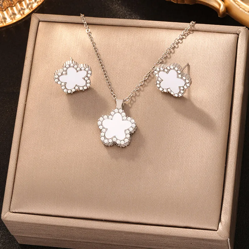 New Luxury Colorful Rhinestone Lucky Five-petal Flower Five-leaf Clover Necklace Earrings Jewelry Set for Women Party Jewelry