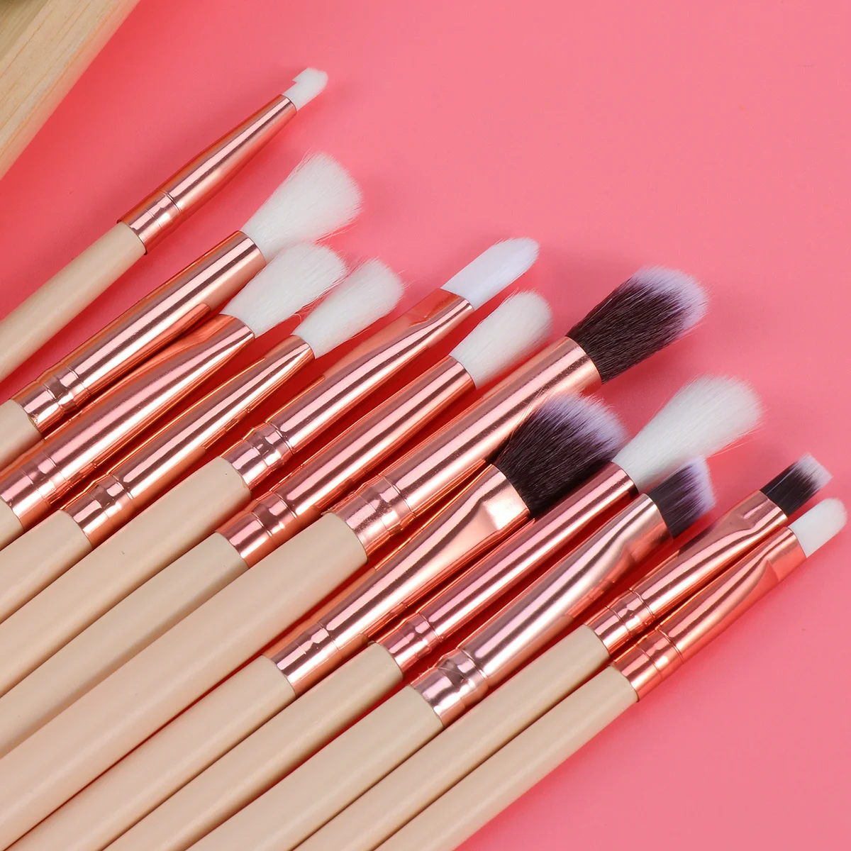 مجموعة فرش ظلال عيون احترافية مكونة من 12 قطعة، مجموعة مكياج لبودرة الأساس وكحل الشفاه ومستحضرات التجميل، فرش شعر صناعية مقاومة للسقيفة