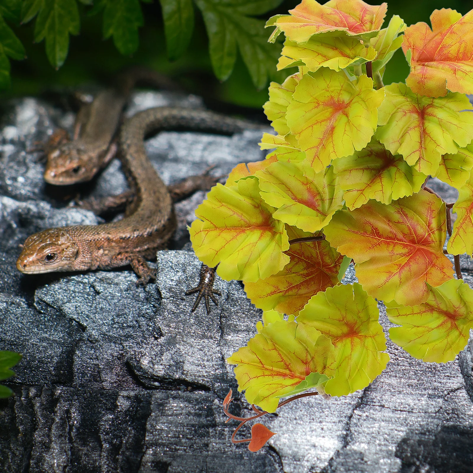

2Pcs Reptile Simulated Plants Artificial Durable Landscape Ornament for Lizard Gecko Bearded Dragon Pet Case Decor