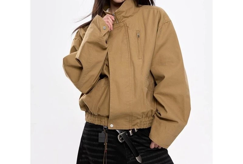 

2025 Vintage Khaki Stand Up Collar Workwear Jacket for Women with A High-end Feel