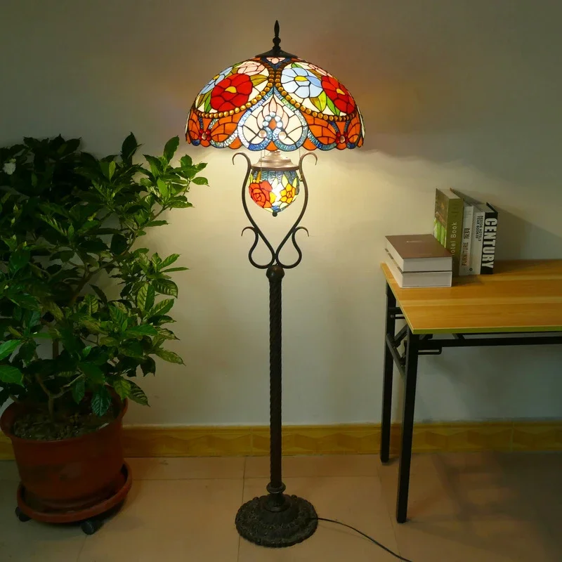 Saman Tiffany Vloerlamp Amerikaanse Retro Woonkamer Slaapkamer Lamp Land Gebrandschilderd Glas Vloerlamp