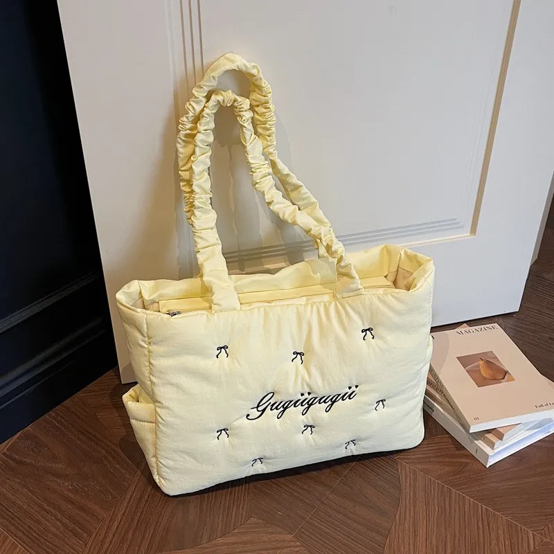 

Korean Large-capacity Shoulder Bag Exquisite Bow Embroidered Tote Bag High-quality Pleated Design Commuter Handbag Women's Bag