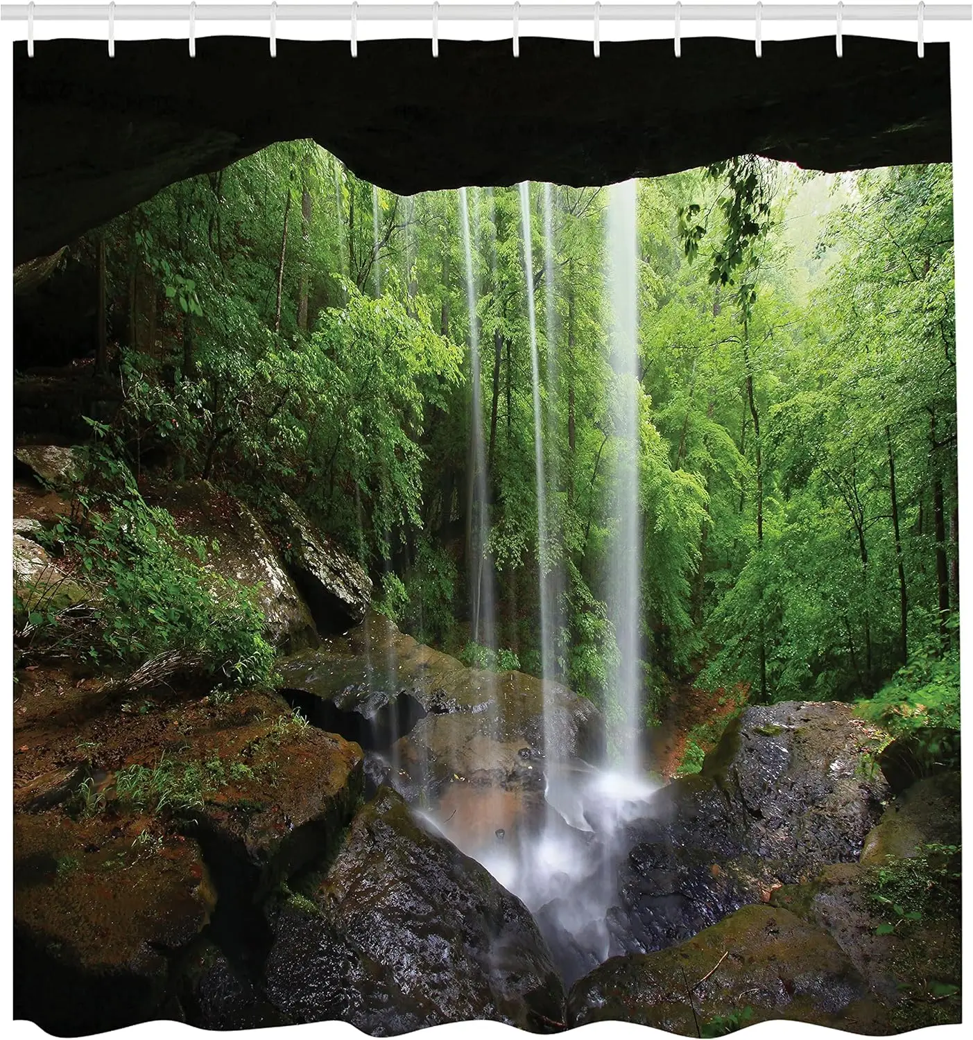 

Занавеска для душа из натуральной пещеры, все еще водопад в лесу в северной экосистеменной пейзаже, тканевая ткань