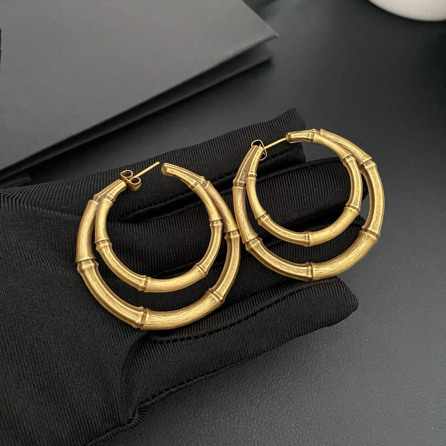 

Fashion Europe America Brass Gold Plated Vintage Earrings Bracelet Woman Top Quality Luxury Jewelry