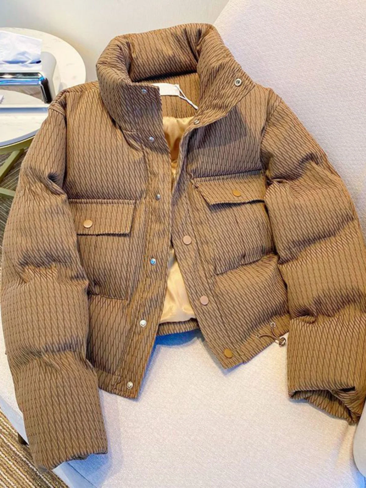 

Утепленная хлопковая куртка в клетку для женщин, зимняя одежда больших размеров, приталенный крой, элитный дизайн, повседневный стиль, ретро-воротник, хлопок.