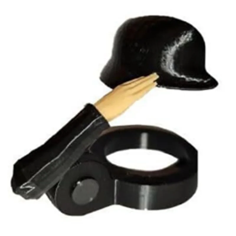 

PORK-Helmet Craft Beer Bottle Caps Soldier Salute Beer Bottle Few Soldier Saluting Beer Bottle Helmet