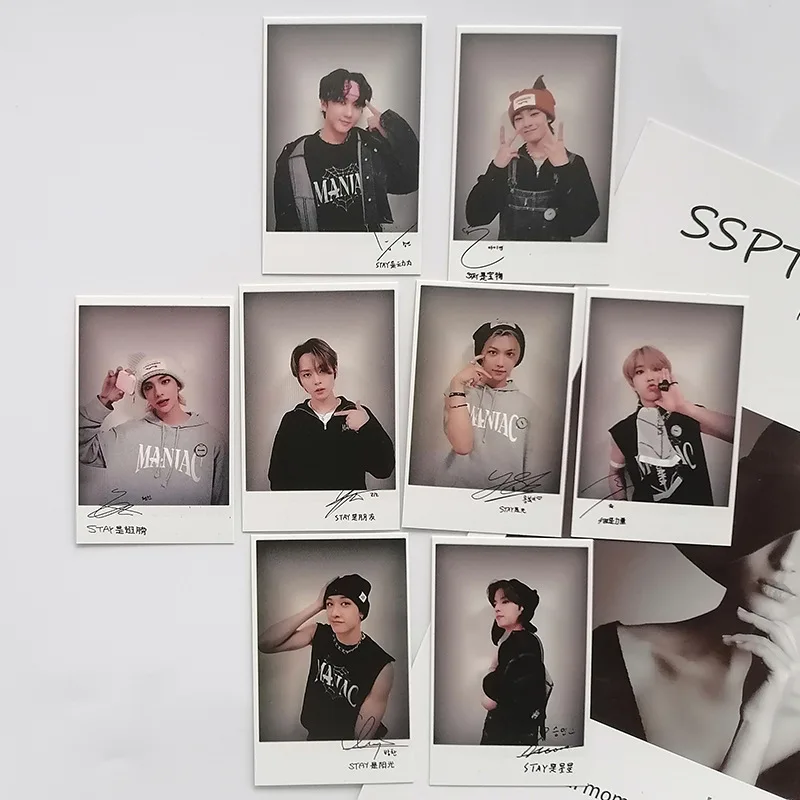 

Stray Kids' same style male group star small card postcard, Polaroid small card SKZOO peripheral star card