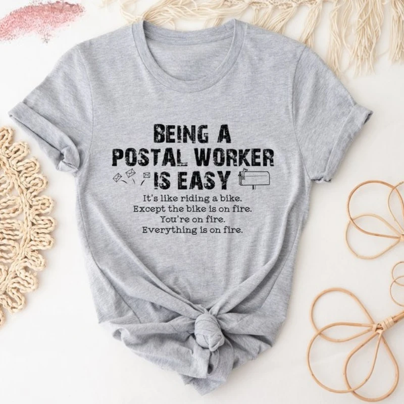 كون عامل بريدي ليس من السهل تي شيرتات قطنية حامل بريد هوديي هدايا الحياة العصرية للأزياء غير الرسمية ملابس علوية ناعمة مثالية