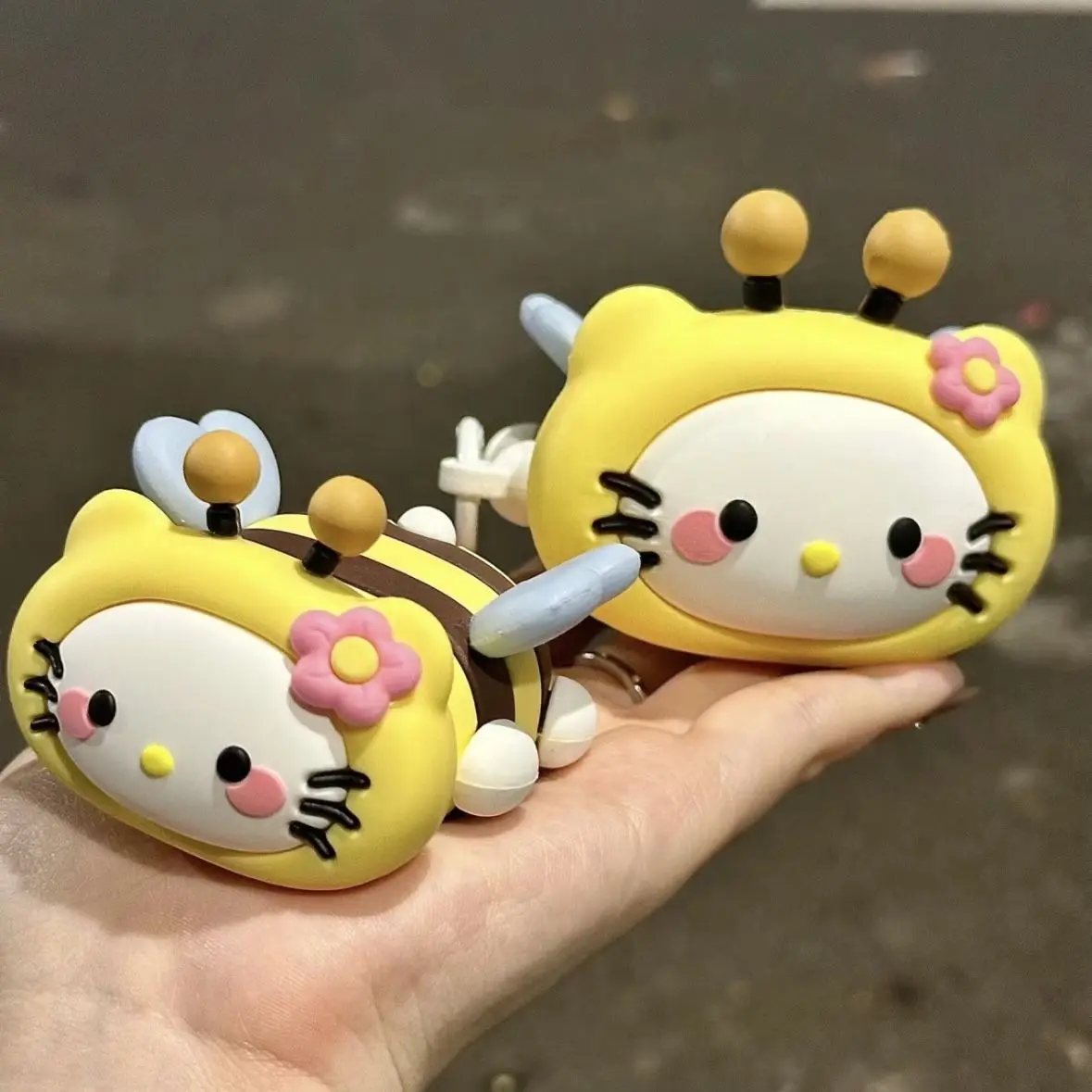 Funny Cute Bee Hello Kitty Soft Silicone Earphone Cover for AirPods 3 2 1 Pro for AirPods Pro 2 Case Waterproof Earphone Case