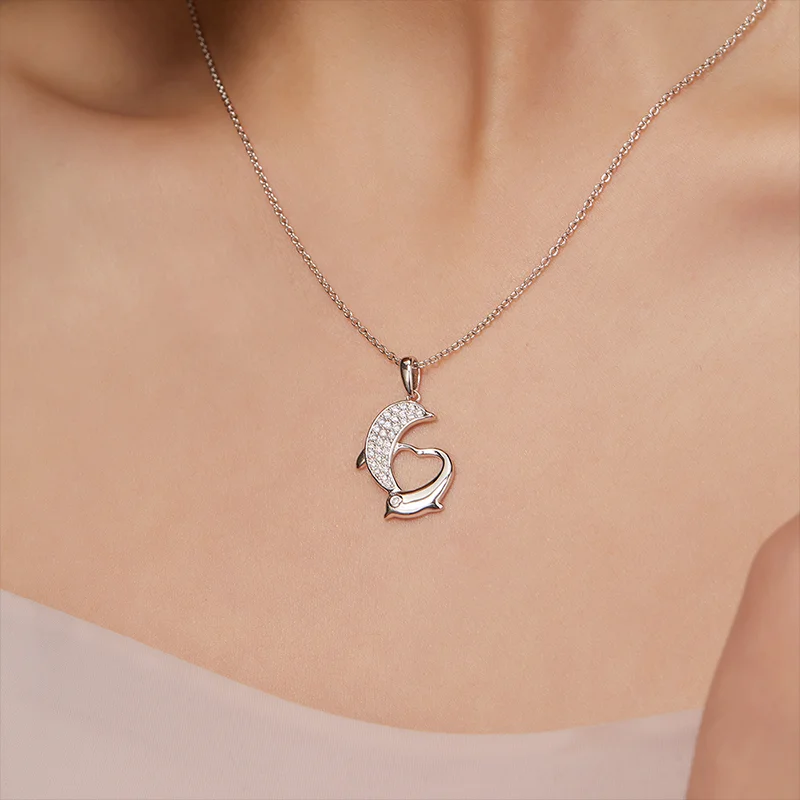 

S925 Silver Moissanite Dolphin Pendant GRA Certificate Electroplated 18k Exquisite Fashion Light Luxury Design Women's Necklace