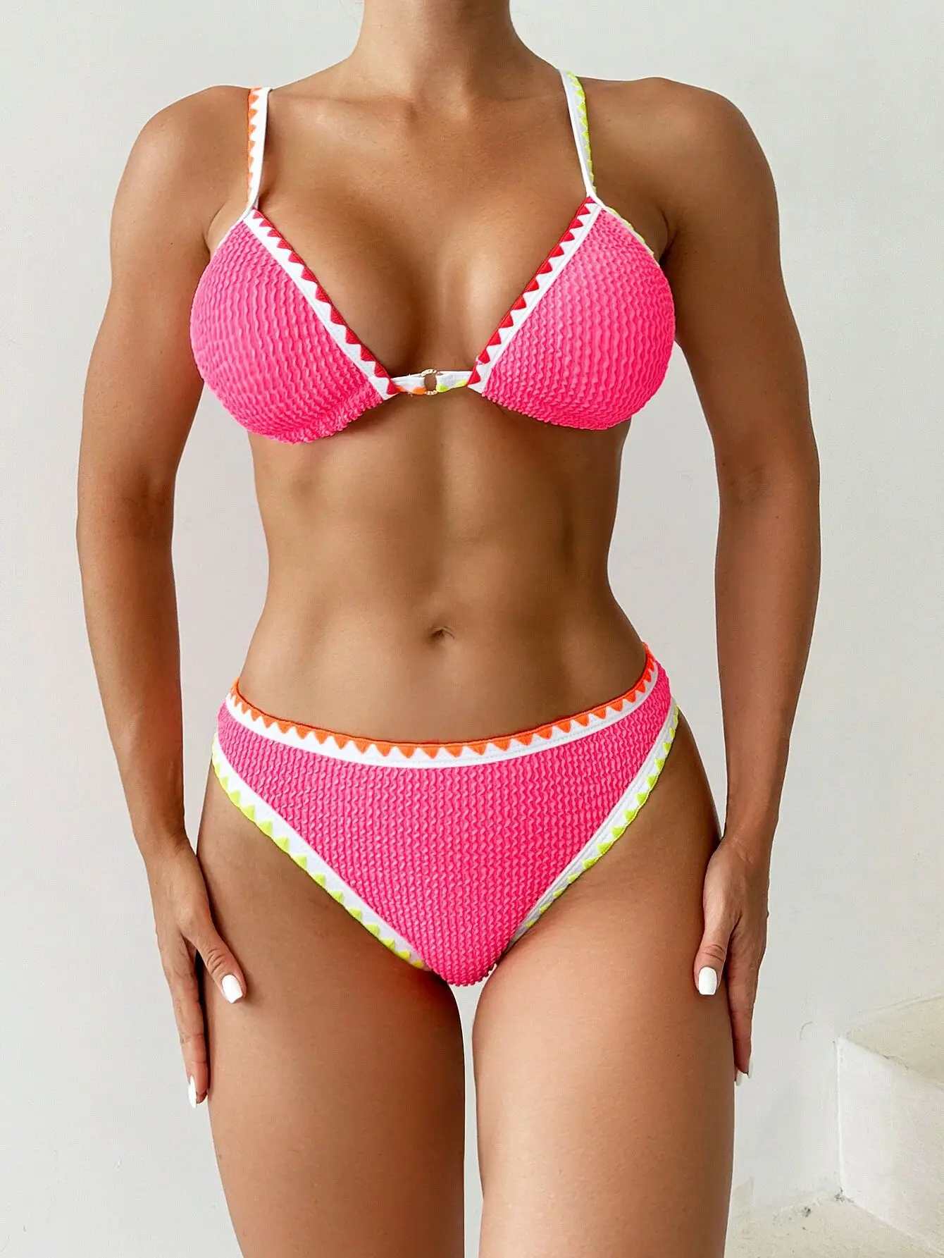 Bikinis deportivos de realce para mujer, traje de baño rosa liso con corte acanalado, ropa de playa, bañador triangular, bikini brasileño 2024