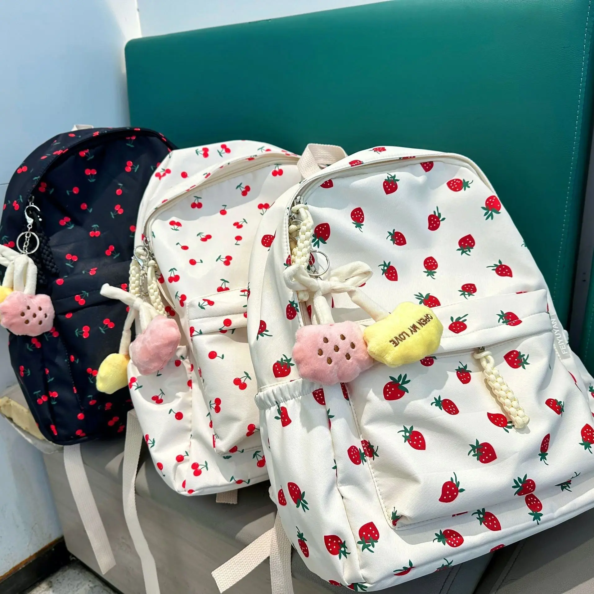 

Cute Schoolbag for Female Junior High School Students Sweet Strawberry Travel Backpack Simple All Match School Backpack