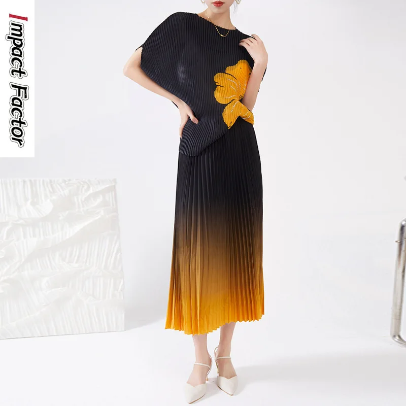 

Three Mansion Fashion Women's Set Design Feel Loose Print Bat Sleeve T-shirt Short Sleeve Gradient Half Skirt Two Piece Set