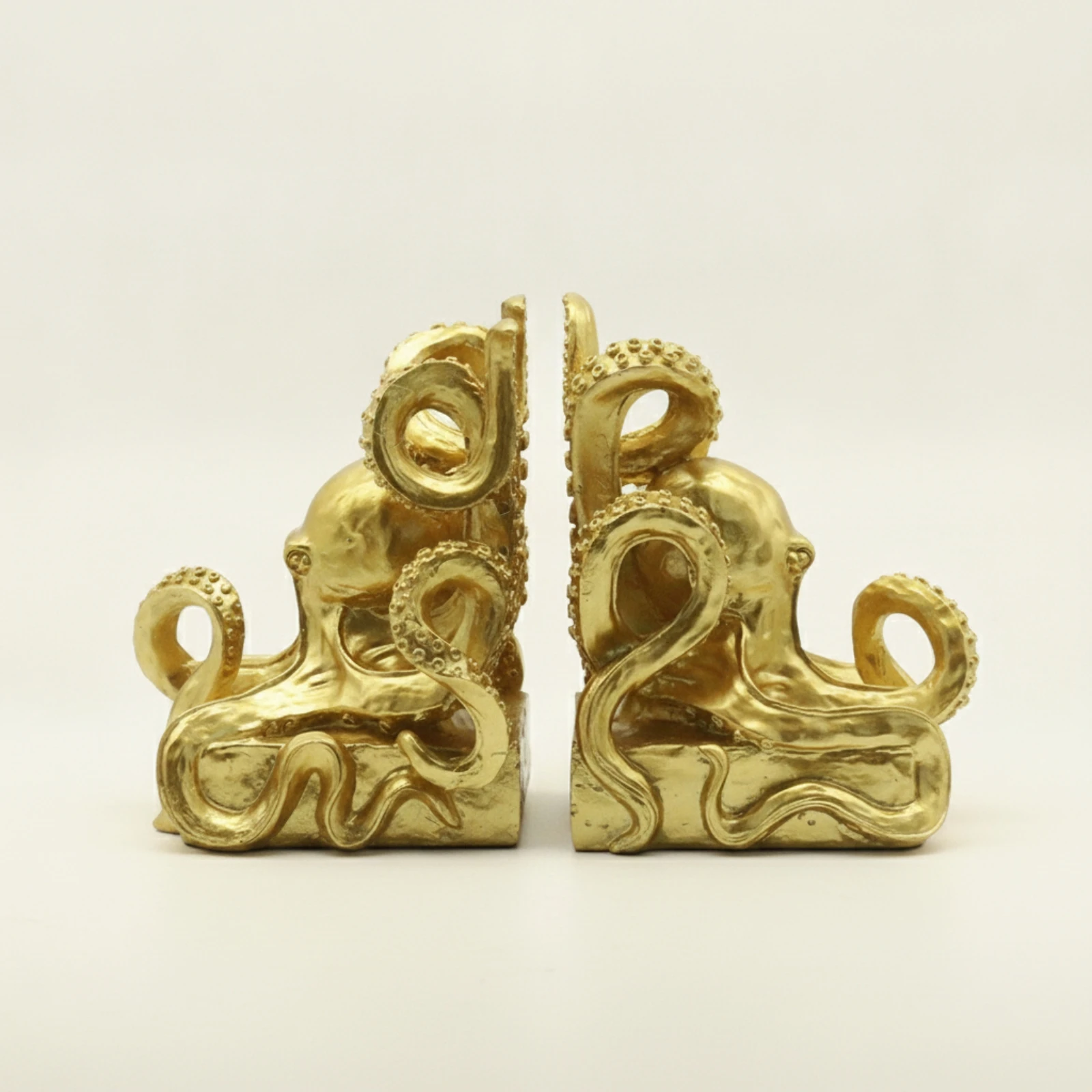 Cephalopod Bookends Ocean-Themed Bookends with Tentacles Book Holders Nautical Decor Coastal for Avid Readers, Bookshelf
