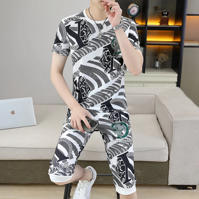 

Casual Ice Silk Seven-Foot Running Suit for Men Summer Leisure Two-Piece Set Cool Trendy Youth Sports Wear ort Sve T-irt